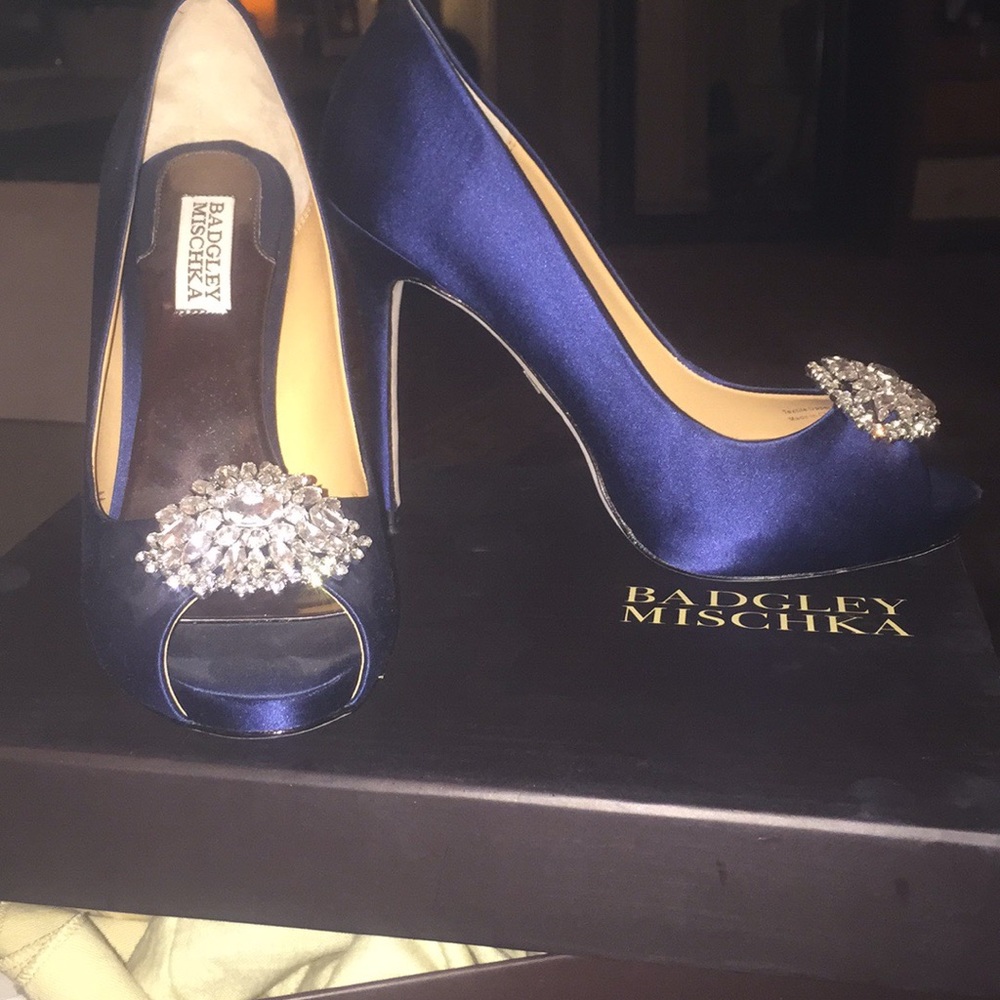 Navy blue platform heels